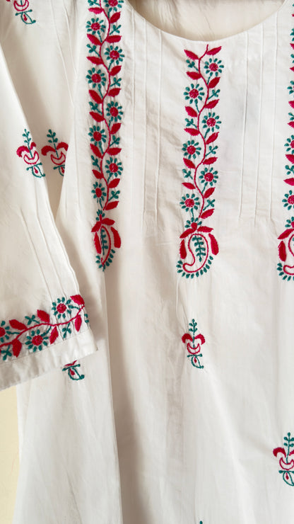 White cotton Kurta with teal and red Chikankari embroidery