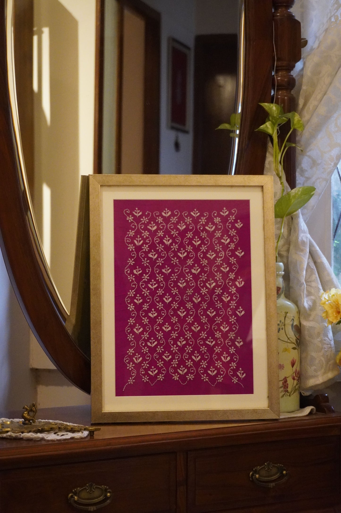 Chikankari embroidery frame - White on Magenta