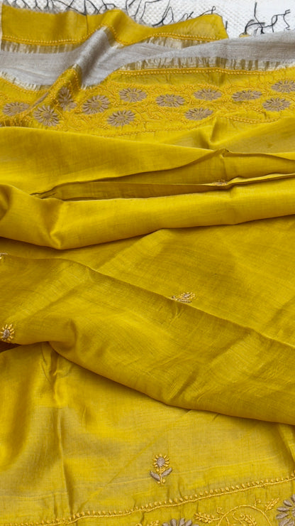 Dupatta mustard yellow in Maheshwari silk cotton with handmade Chikankari